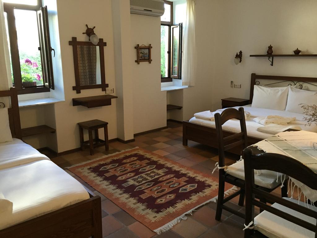 דליאן Hotel Happy Caretta חדר תמונה